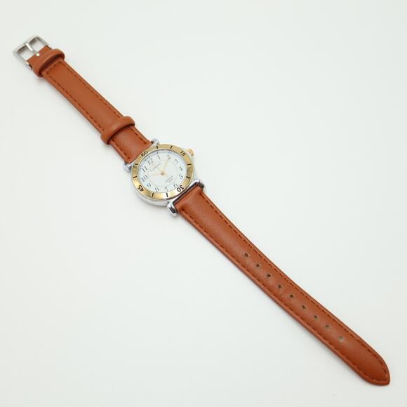 Carriage by Timex Classic Dress Watch 30mm Non Indiglo Two Tone Brown Leather - Picture 12 of 14